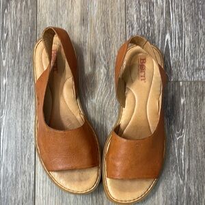 Born Women's Tan Leather Sandals